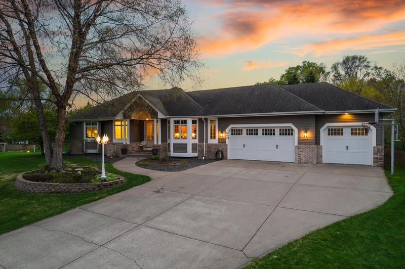 652 136th Ln NE, Ham Lake, MN 55304