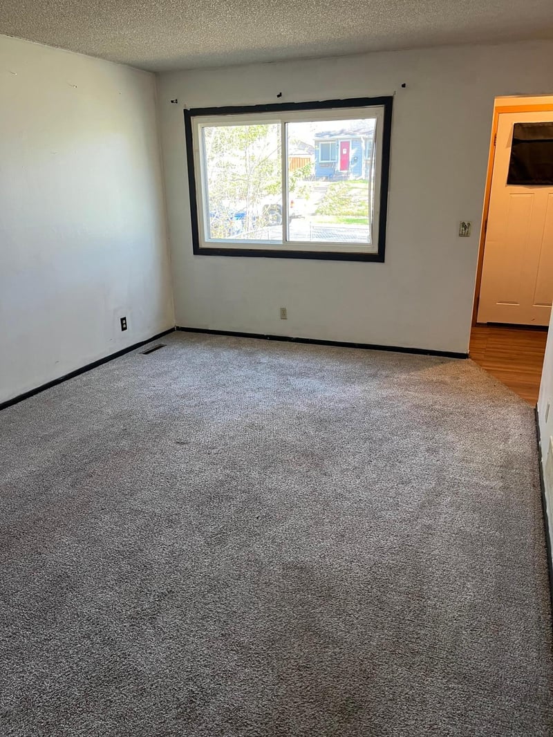 368 Sidney St E, Saint Paul, MN 55107