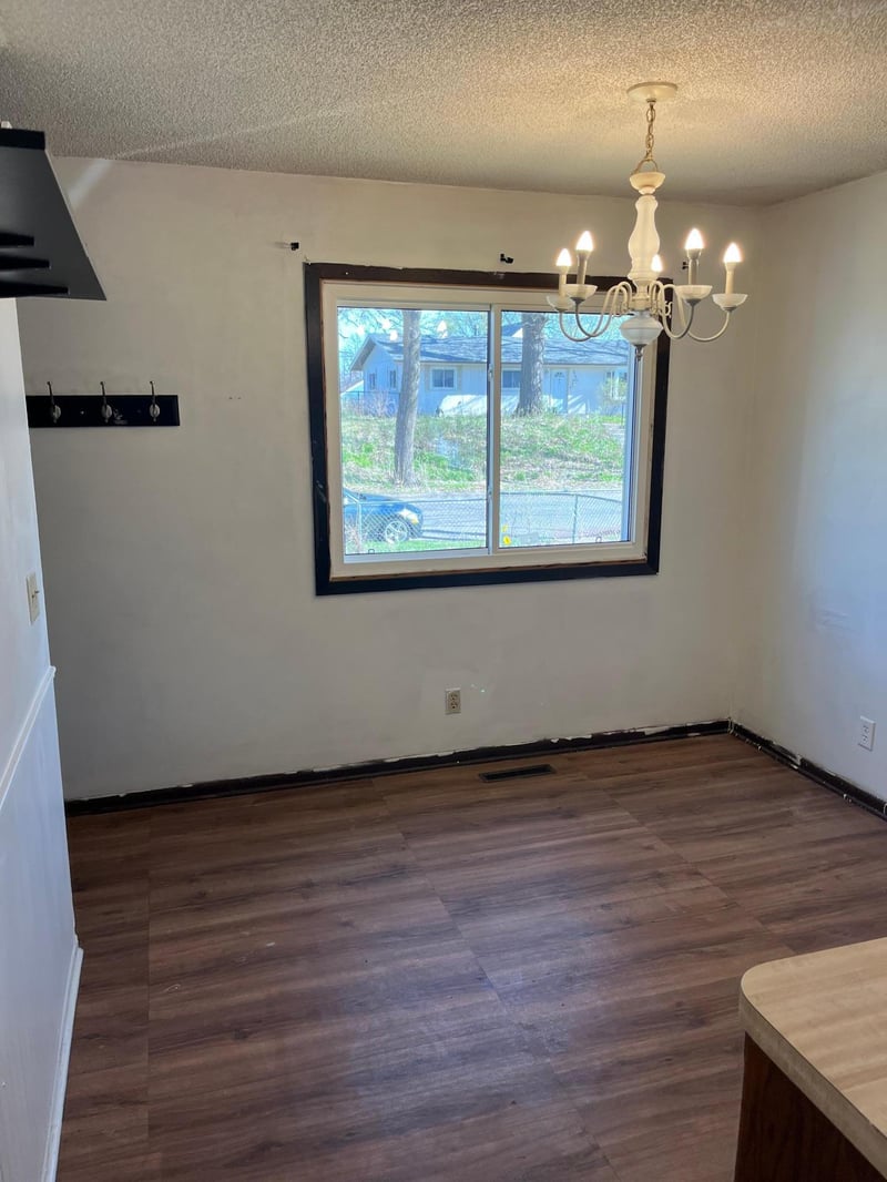 368 Sidney St E, Saint Paul, MN 55107