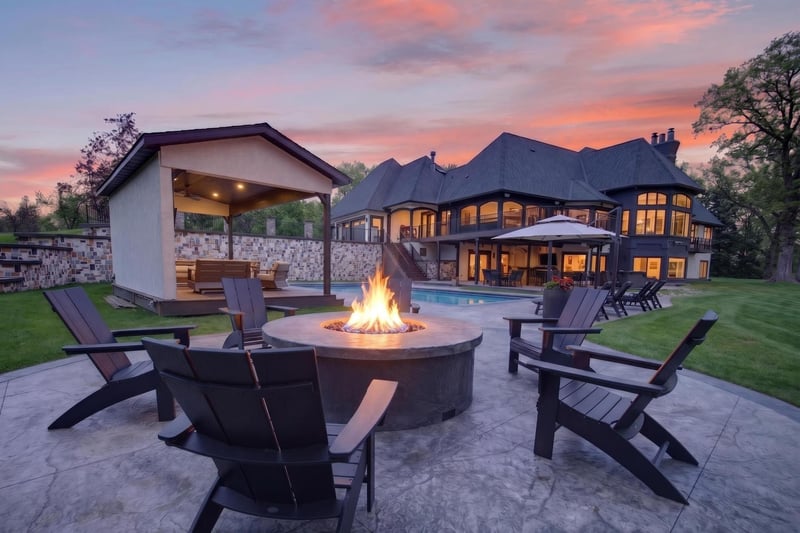 1000 Old Crystal Bay Rd S, Orono, MN 55391