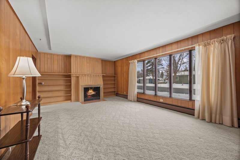 111 George Ave E, Winsted, MN 55395