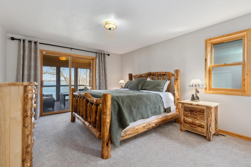 5586 White Pine Dr #20, Pequot Lakes, MN 56472