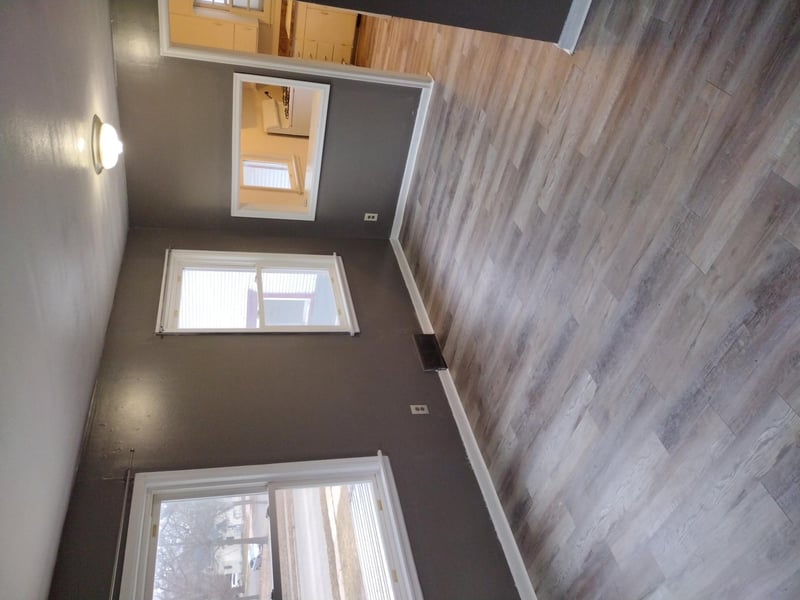 310 S Main St, Austin, MN 55912