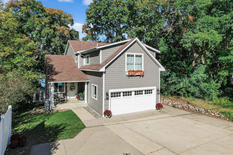 4648 S Lake Sarah Dr, Maple Plain, MN 55359