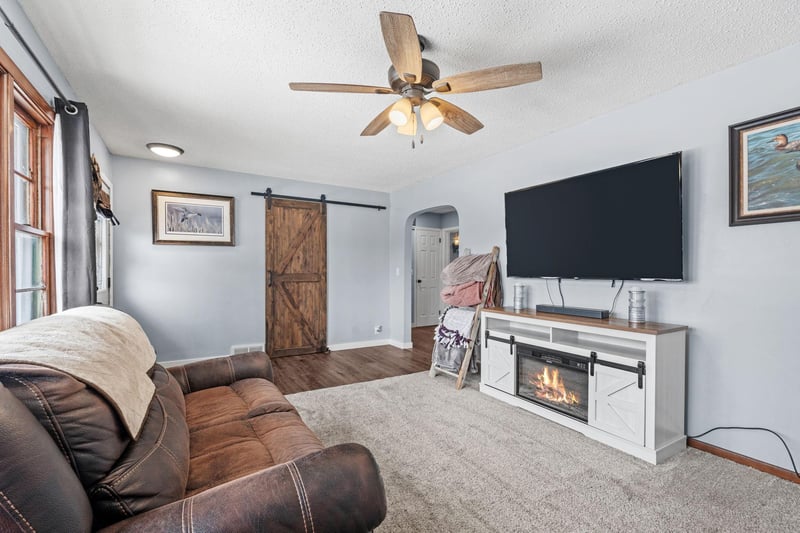 124 Hickory St N, Lester Prairie, MN 55354