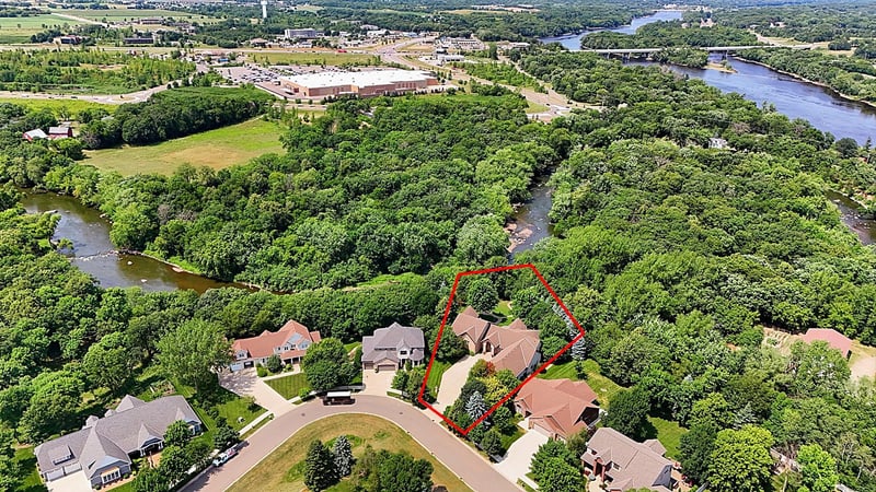 2177 Mill Pond Dr, Saint Cloud, MN 56303