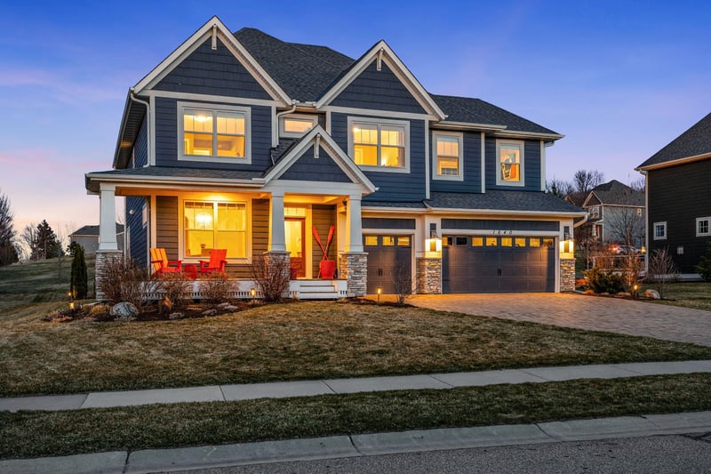 1640 Dutch Lake Dr, Minnetrista, MN 55364