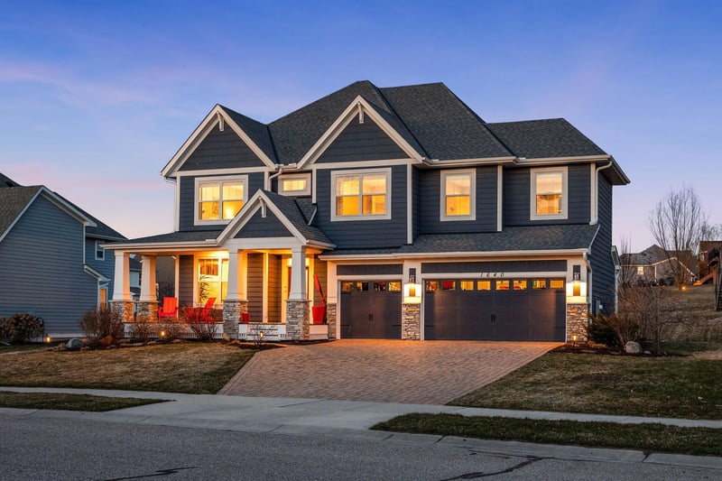 1640 Dutch Lake Dr, Minnetrista, MN 55364