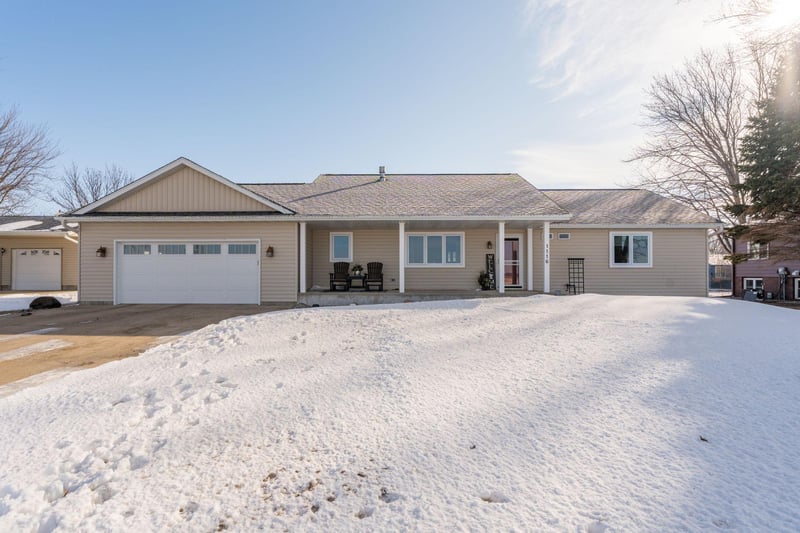 1116 10th St, Gaylord, MN 55334