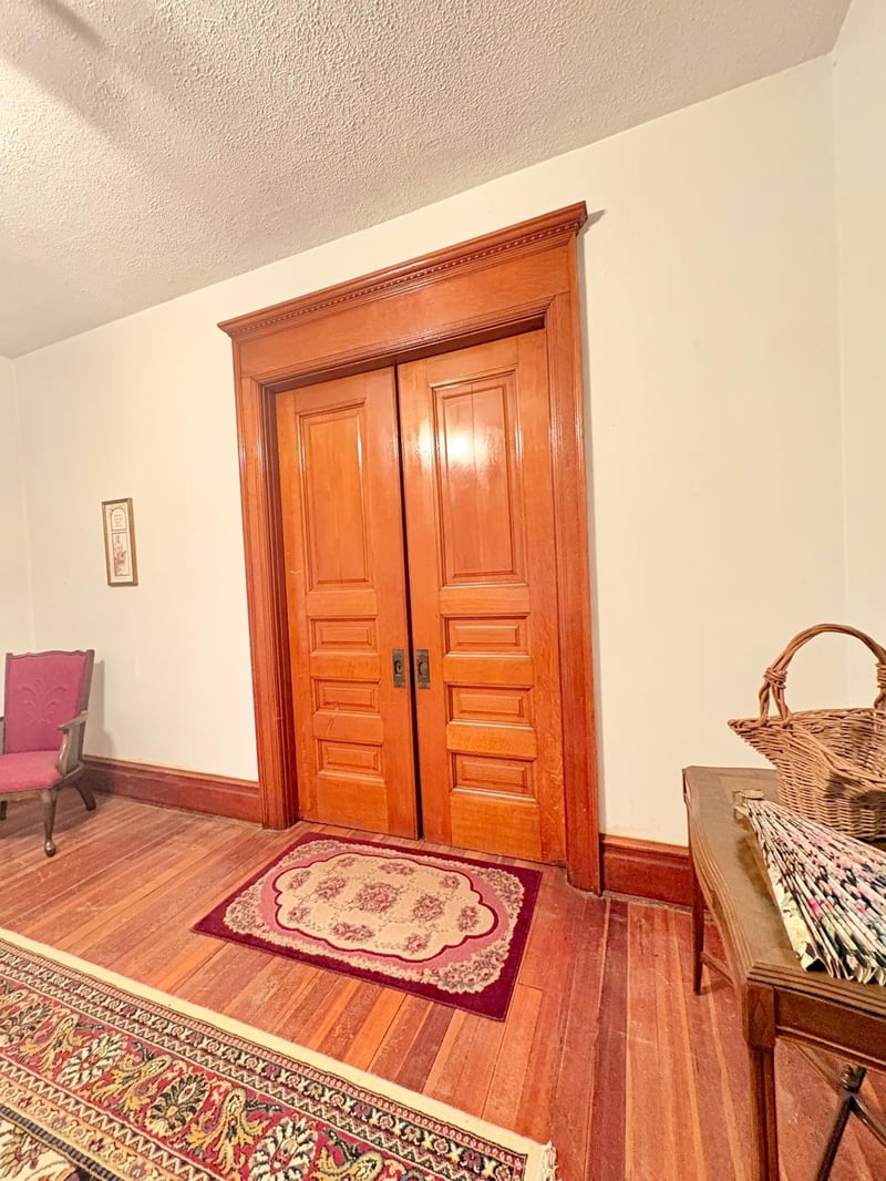 1122 Pine St, Dawson, MN 56232