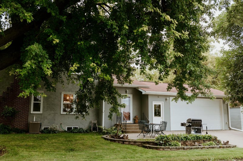 201 2nd St W, Chokio, MN 56221