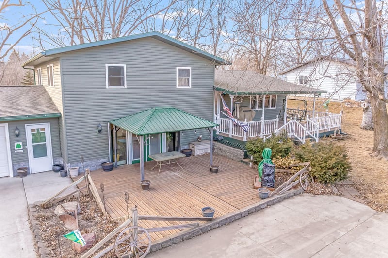600 Plum Ave, Windom, MN 56101