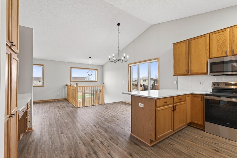 625 Juliet Ave, Clearwater, MN 55320