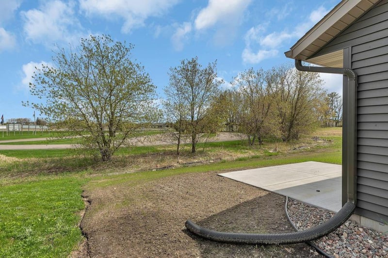 109 Bal Veld Dr, Pease, MN 56363