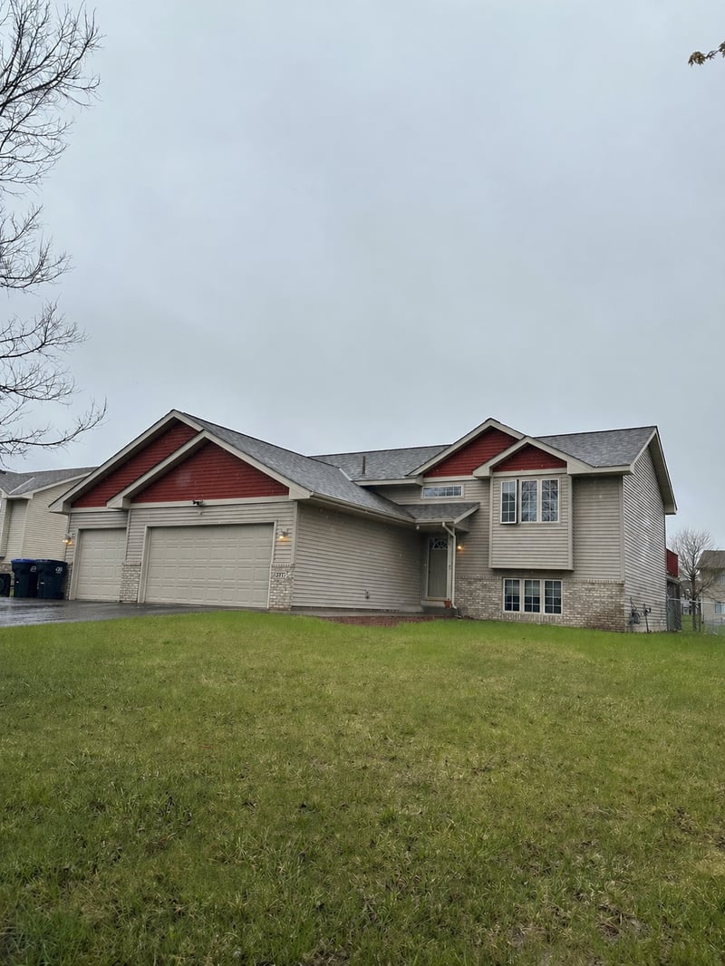 3727 Woodside Dr, Monticello, MN 55362