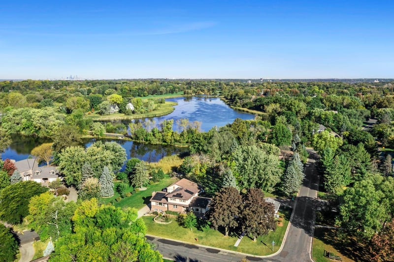 901 Cheri Ln, Mendota Heights, MN 55120