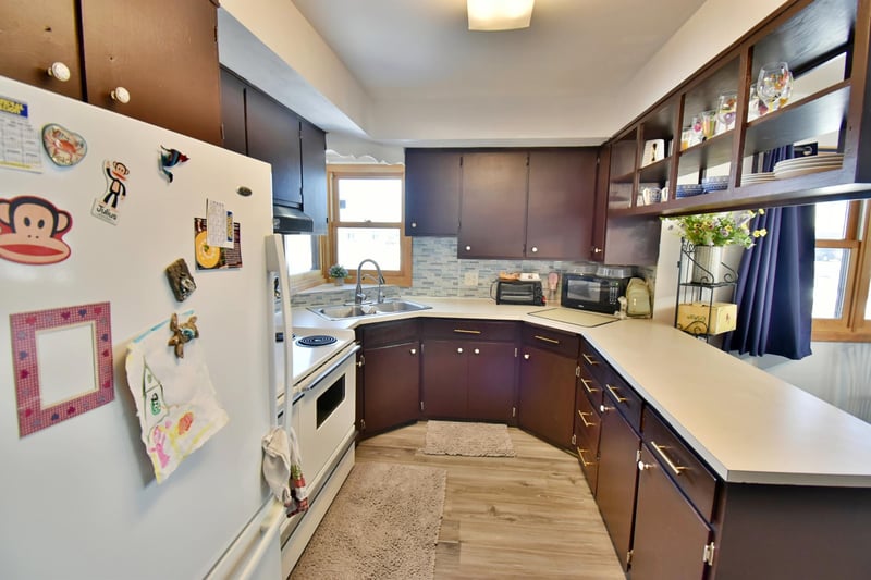 718 Stearns Ave, Paynesville, MN 56362