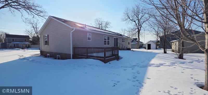 212 1st St S, Royalton, MN 56373