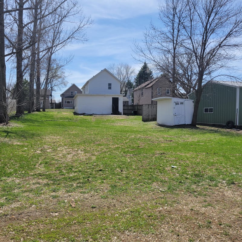 205 Elm Ave SE, Montgomery, MN 56069