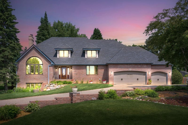 11428 Zion Cir, Bloomington, MN 55437