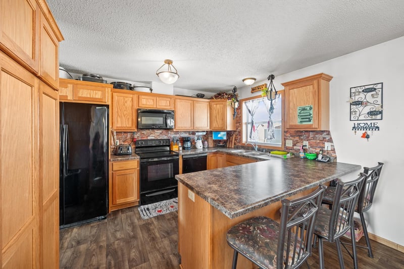 1204 Prairie Ridge Ln, Lester Prairie, MN 55354