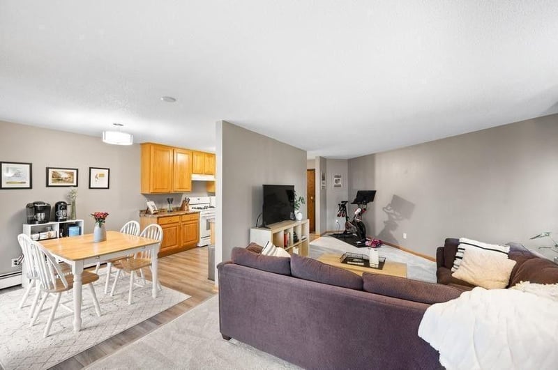 4101 Parklawn Ave #236, Edina, MN 55435