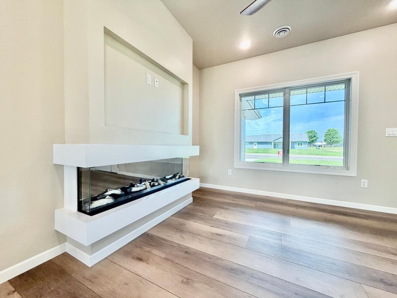 432 N School St N, Tyler, MN 56178