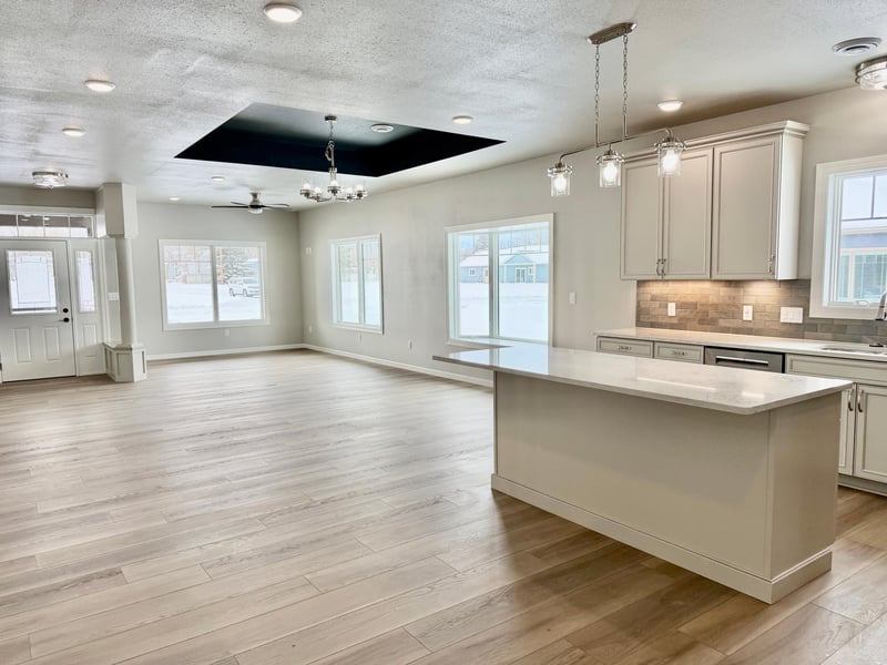 102 E Memory Ln, Tyler, MN 56178