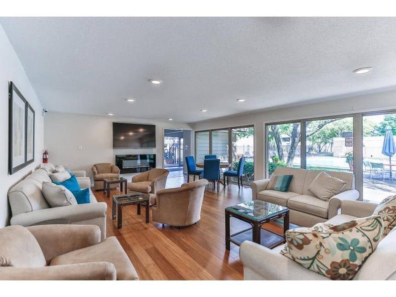 6328 Barrie Rd #2F, Edina, MN 55435