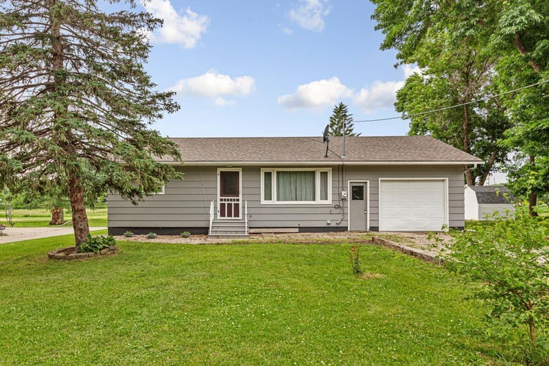 307 Dove St, Minnesota Lake, MN 56068