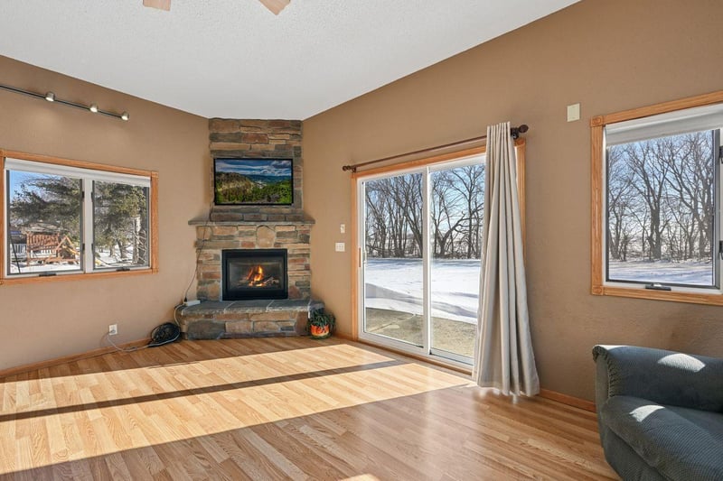 405 Sunrise Dr, Olivia, MN 56277