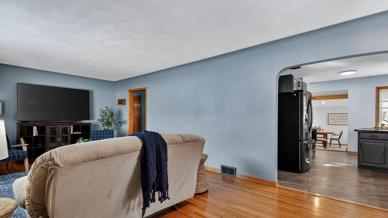 3403 Valmont Ave, Altoona, WI 54720