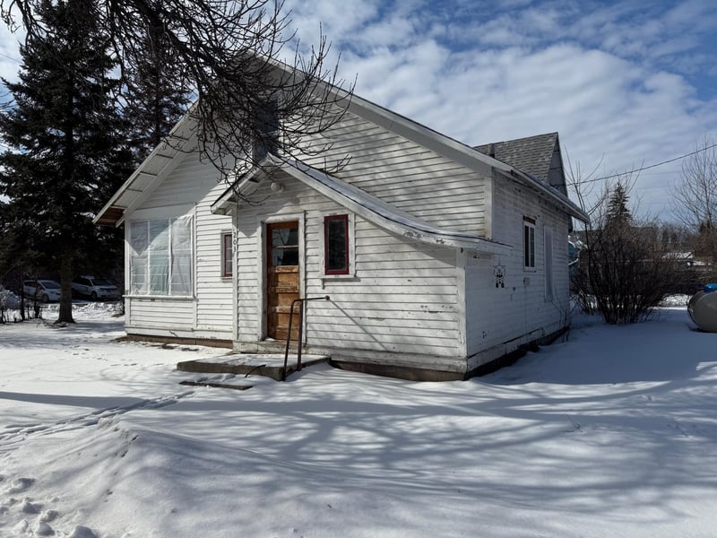 203 Jefferson Ave, Pine River, MN 56474