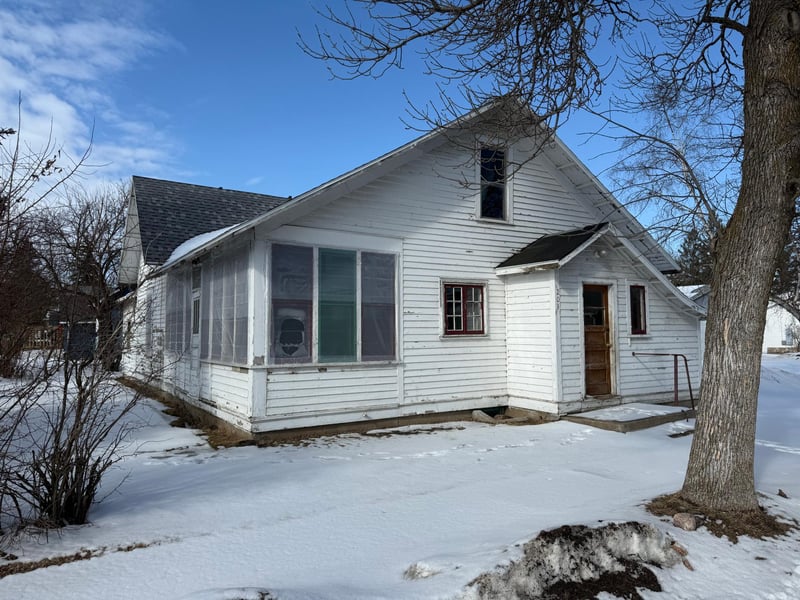 203 Jefferson Ave, Pine River, MN 56474