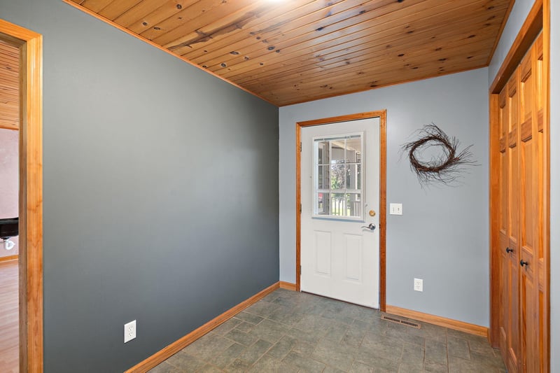 212 Central Ave S, Norwood Young America, MN 55397