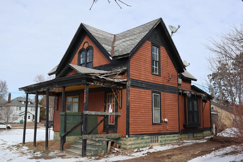 713 5th Ave, Eau Claire, WI 54703