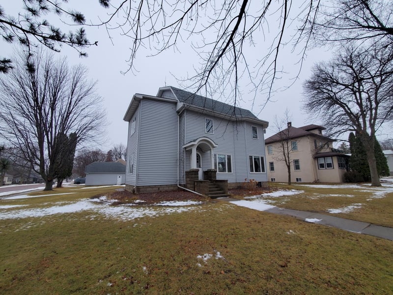 808 Adams Ave, Westbrook, MN 56183