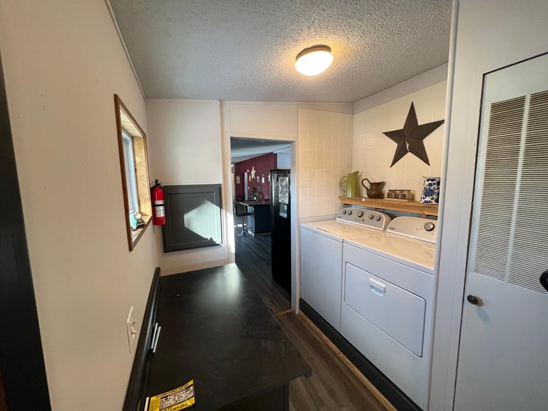 121 3rd St, Bluffton, MN 56518