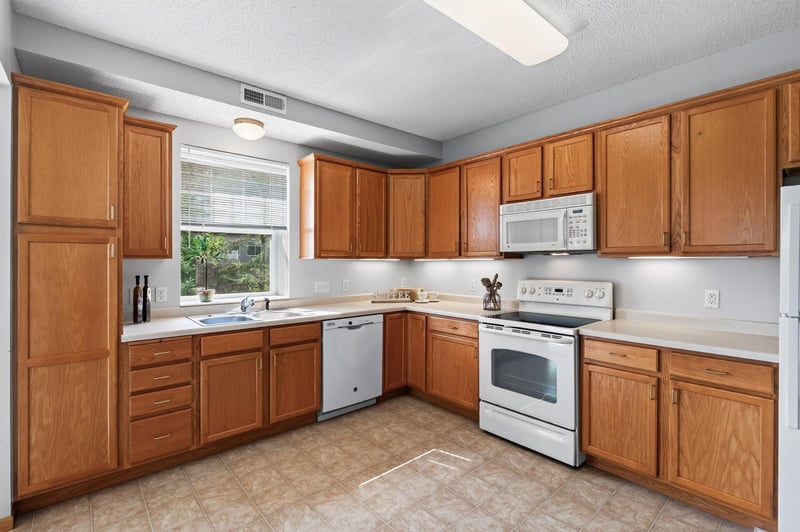 1900 Rush Lake Trl #232, New Brighton, MN 55112