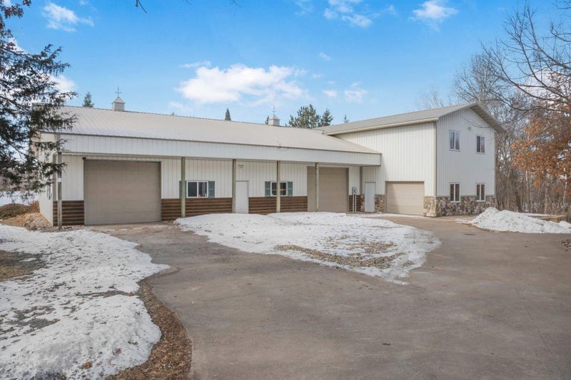 15886 64th St SE, Becker, MN 55308