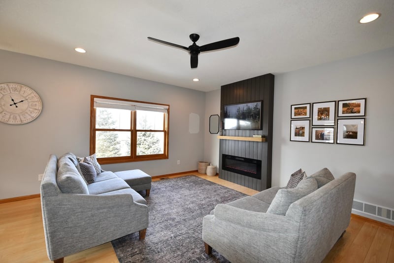 107 10th St, Goodhue, MN 55027