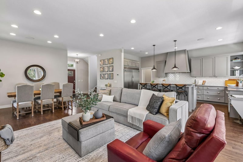 8700 Eagle Creek Blvd, Shakopee, MN 55379