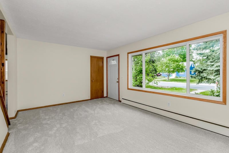 5030 Ewing Ave N, Brooklyn Center, MN 55429
