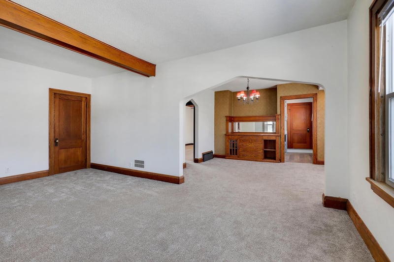 1302 Reaney Ave, Saint Paul, MN 55106