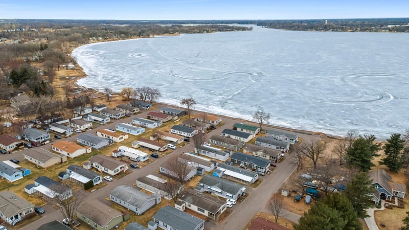 30160 Olinda Trl #118, Lindstrom, MN 55045