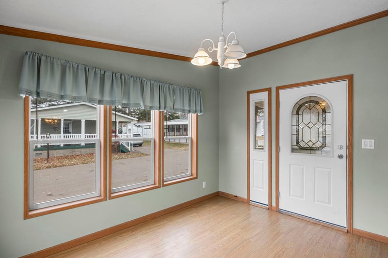 30160 Olinda Trl #118, Lindstrom, MN 55045