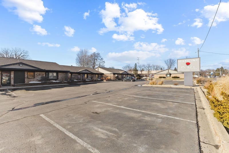 2575 Hamline Ave N, Roseville, MN 55113