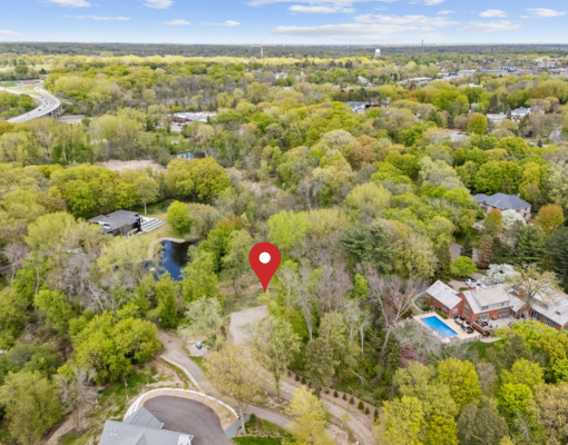 445 Bovey Rd, Wayzata, MN 55391