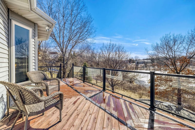 8562 Carson Ct, Inver Grove Heights, MN 55076