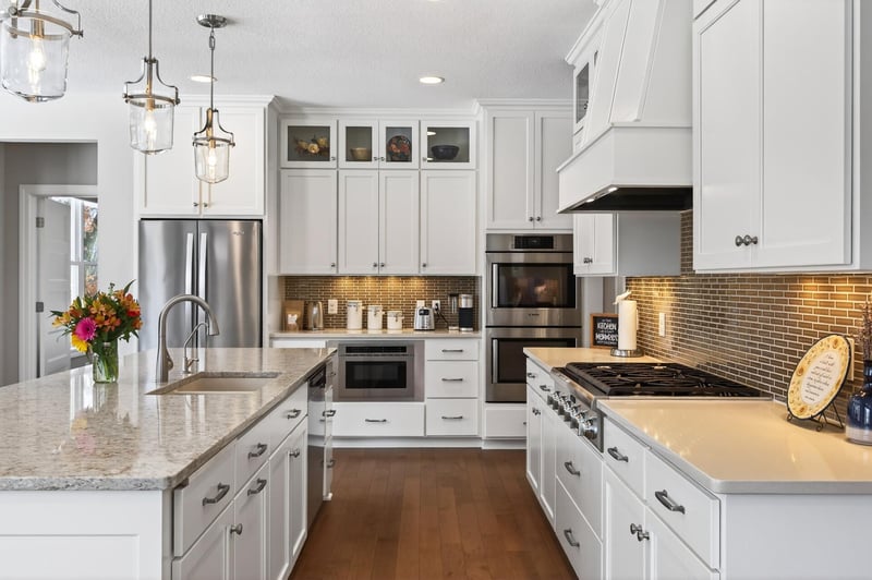 24111 Rice Lake Dr, Lakeville, MN 55044